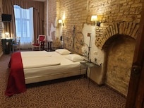 Pent rom, med preg av historie og store tidsforskjeller