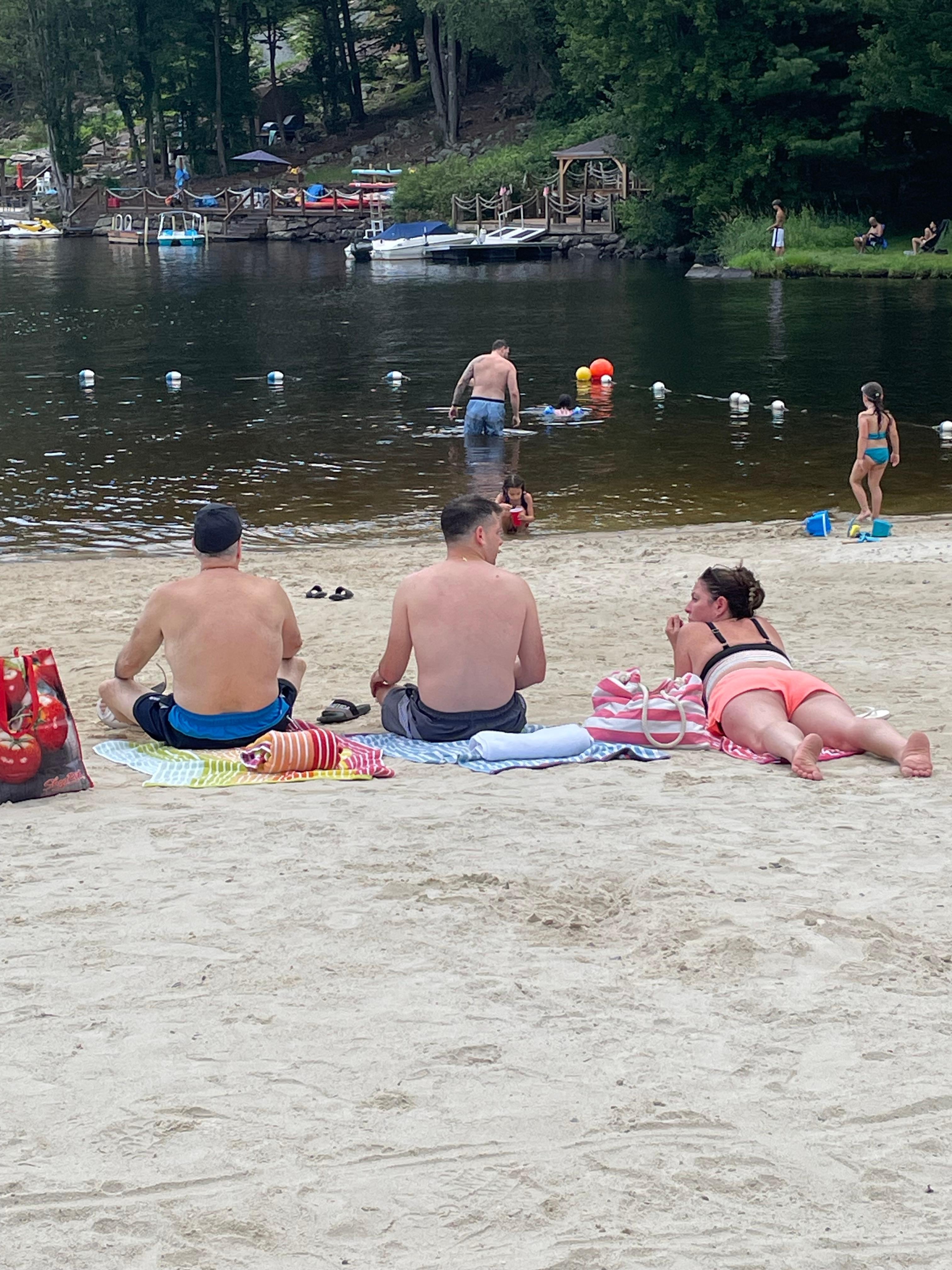 Beach ,pools and lake 5 min away.  