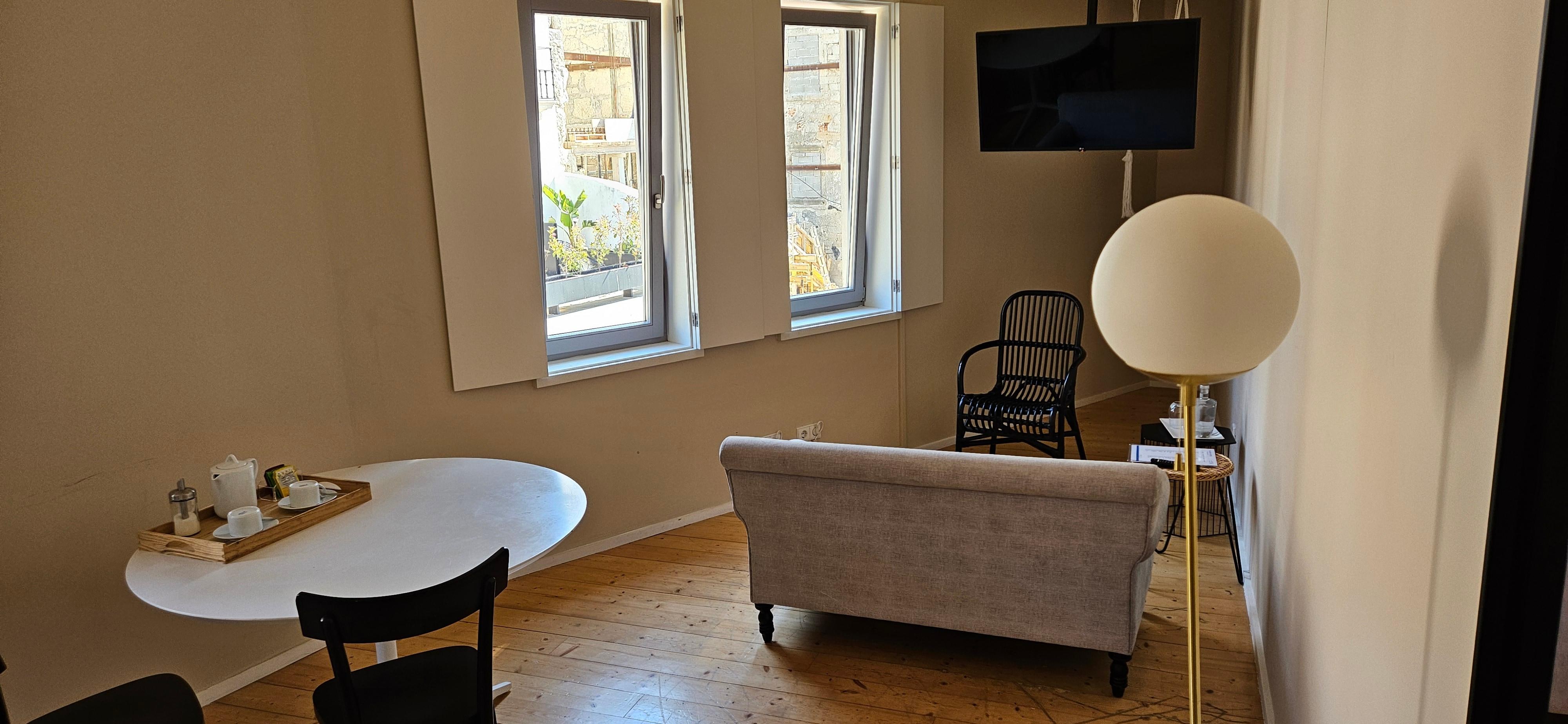 Sitting room with TV