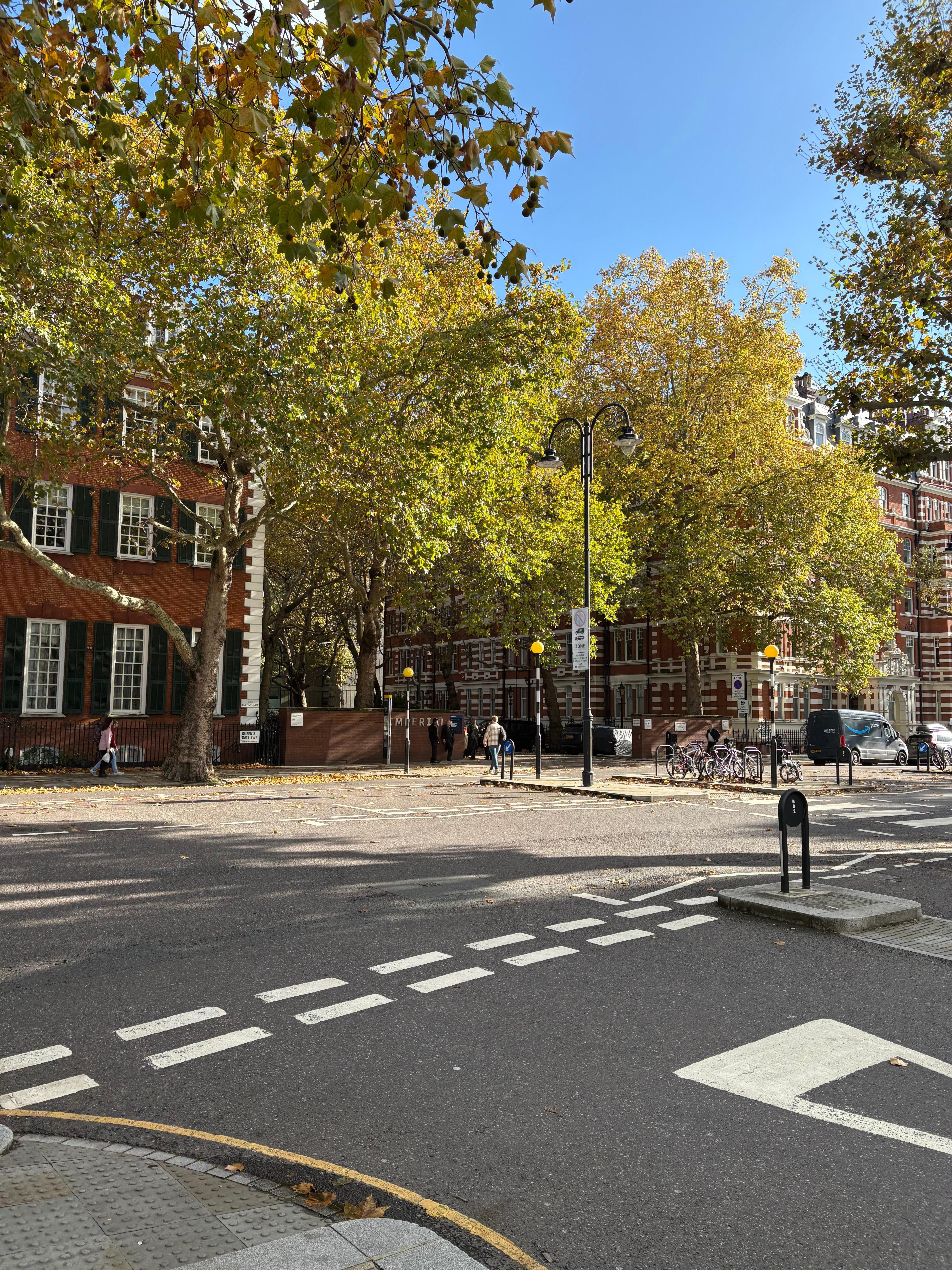 Autumn day, one entrance to Imperial College is across the street.  You can use this entry as a shortcut to the V&A and science museums or continue a few more steps down Queen’s Gate Road to the iconic Natural History Museum.
