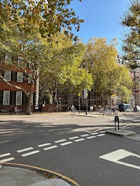 Autumn day, one entrance to Imperial College is across the street. You can use this entry as a shortcut to the V&A and science museums or continue a few more steps down Queen’s Gate Road to the iconic Natural History Museum.