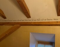 Citat från rummets namngivare Mark Twain.