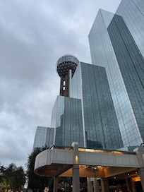 Hotel Hyatt regency right next to reunion tower
