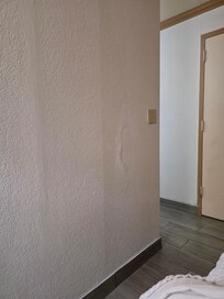 Poor patching on the walls