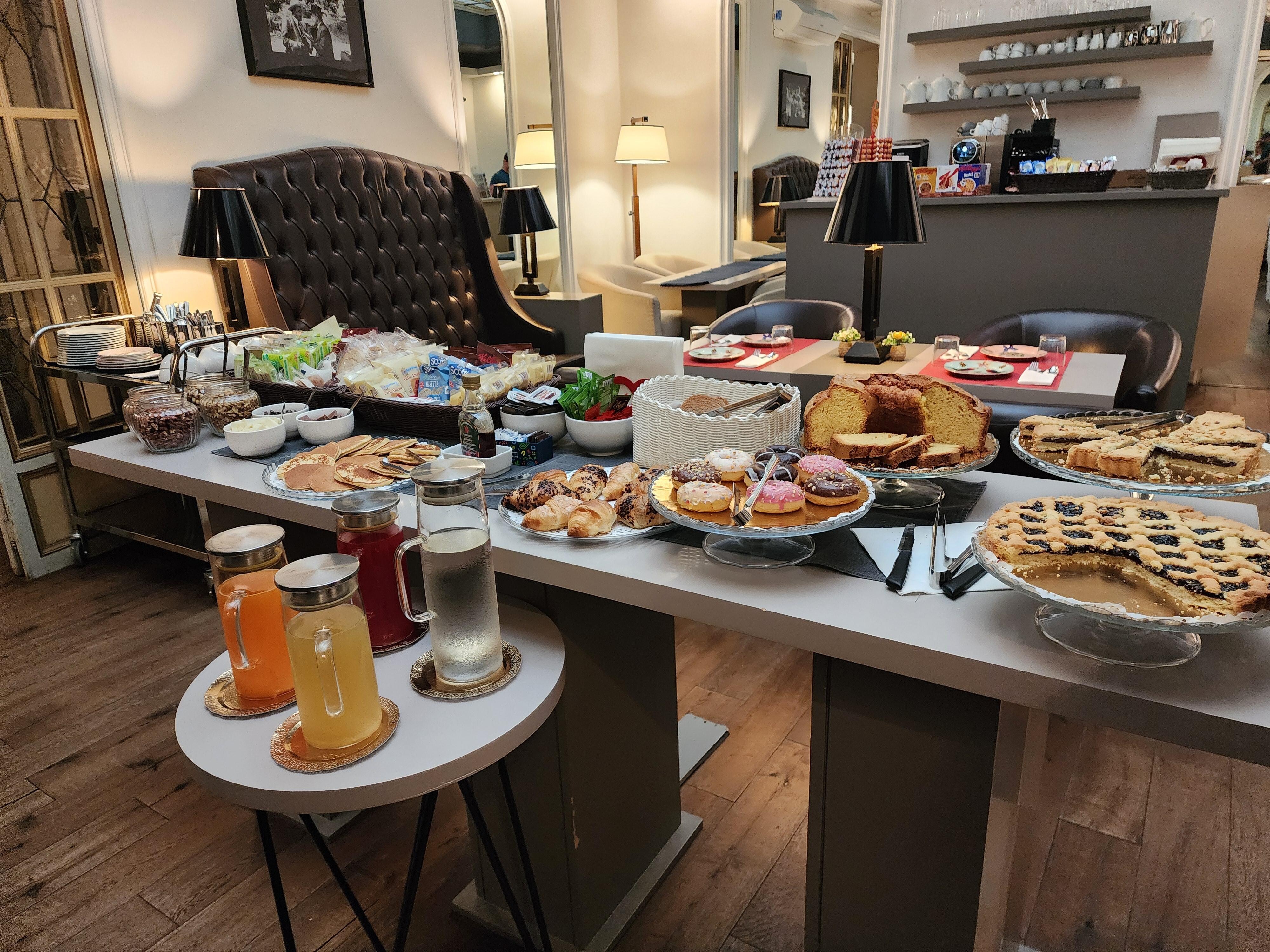 Breakfast buffet