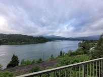 Vue sur la rivière
