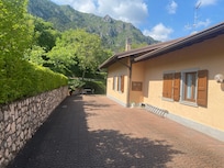 Casa Chiara patio