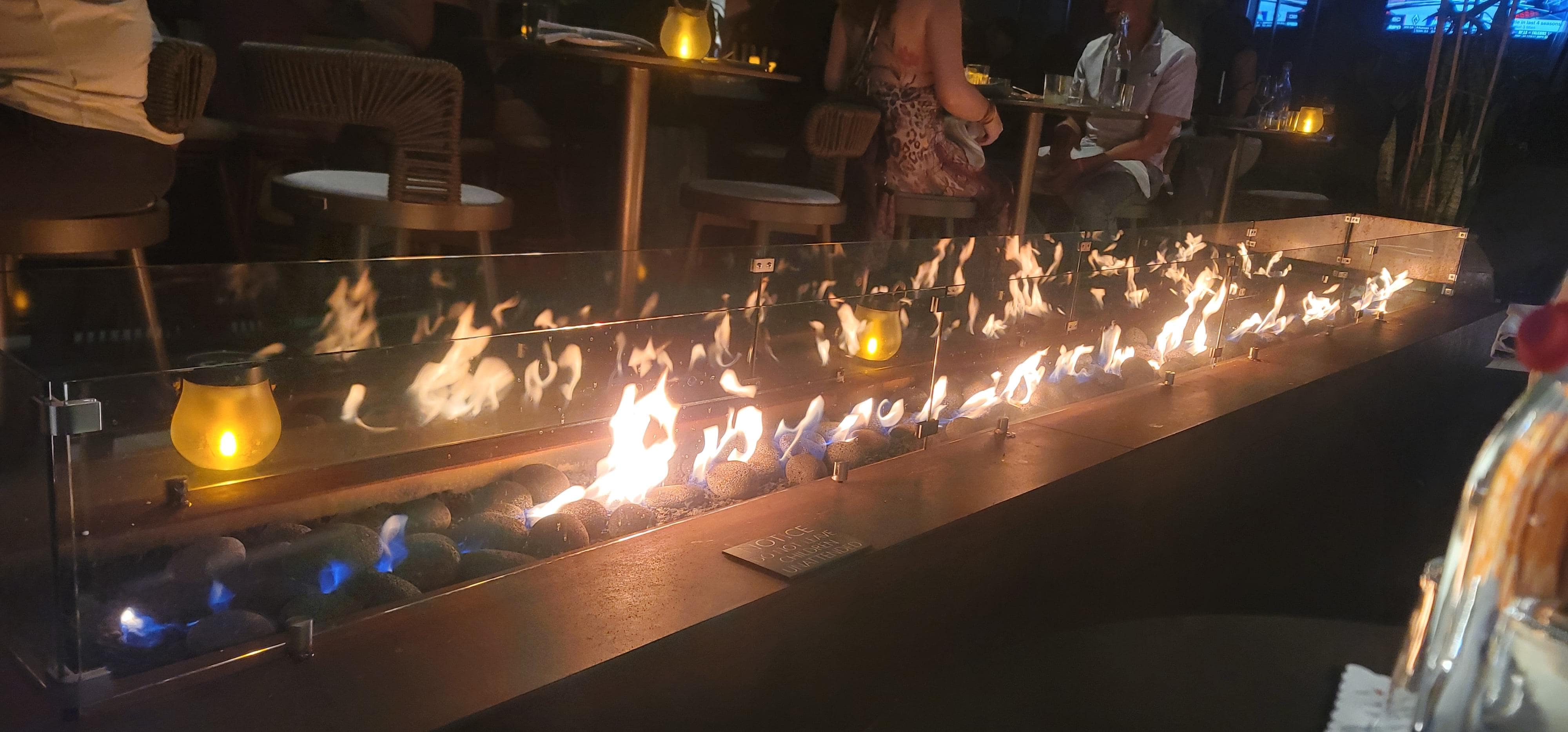 Roof to lounge and bar; fireplace. Loving the view, from where I'm sitting.