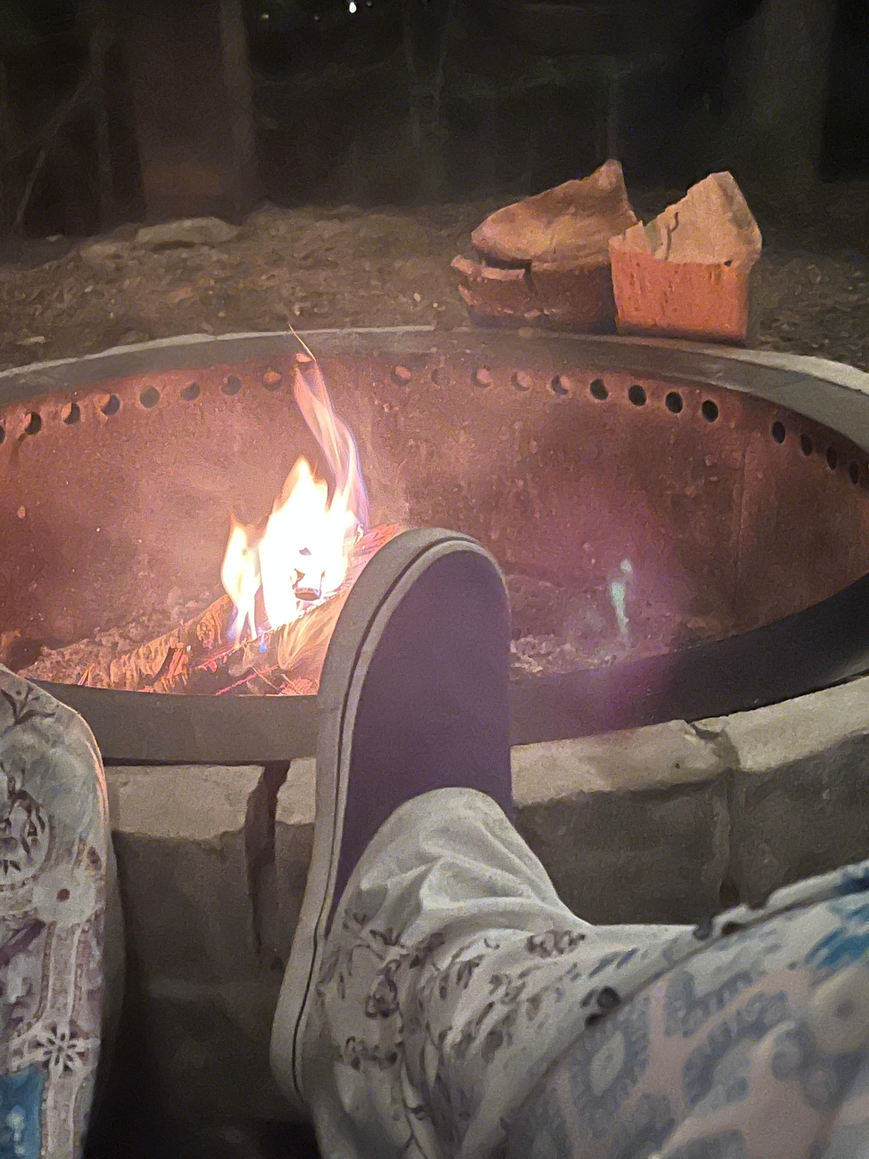 Perfect night for a cozy fire 🔥 