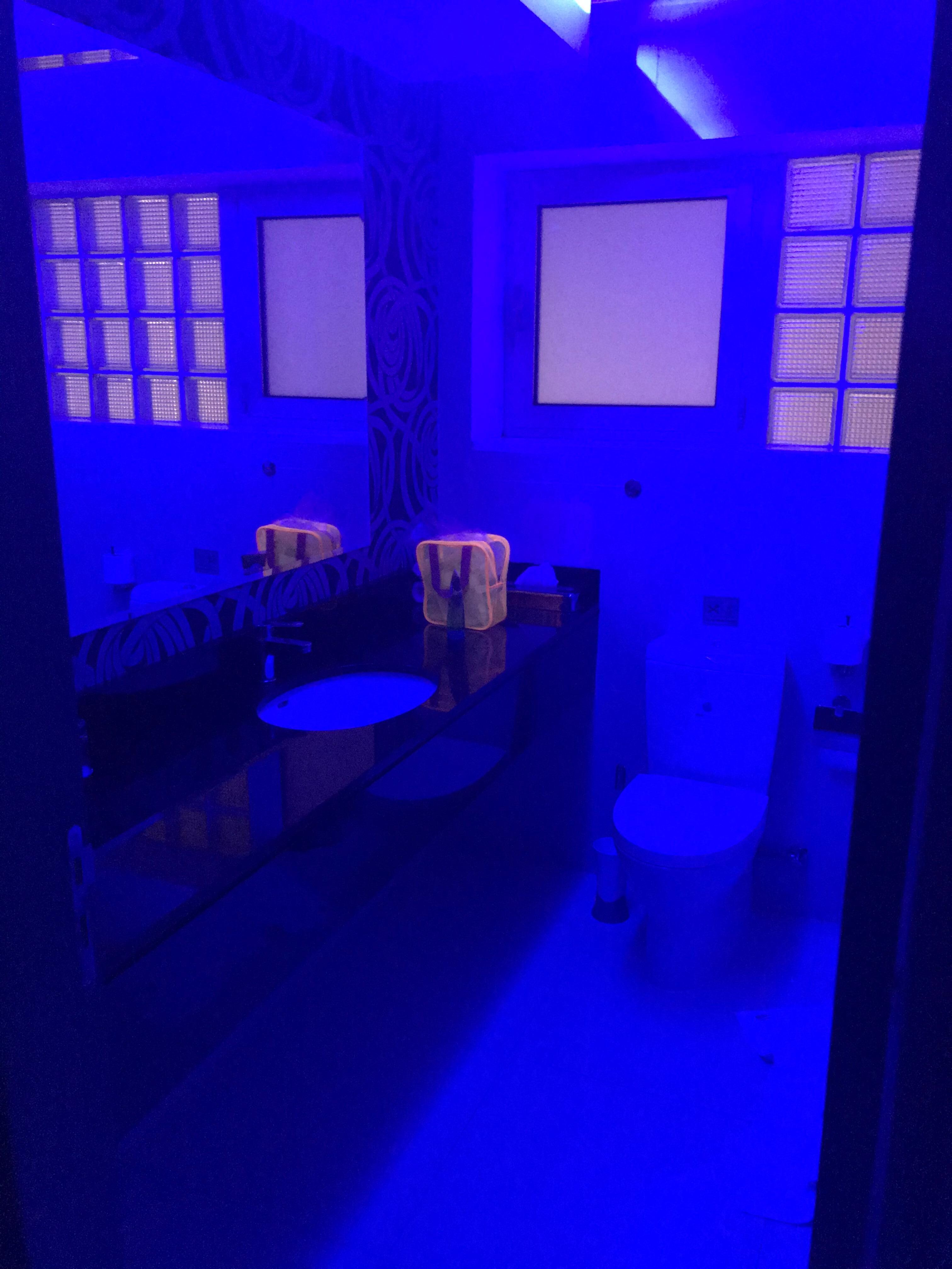 Fun lighting which made my bag look bright like neon.