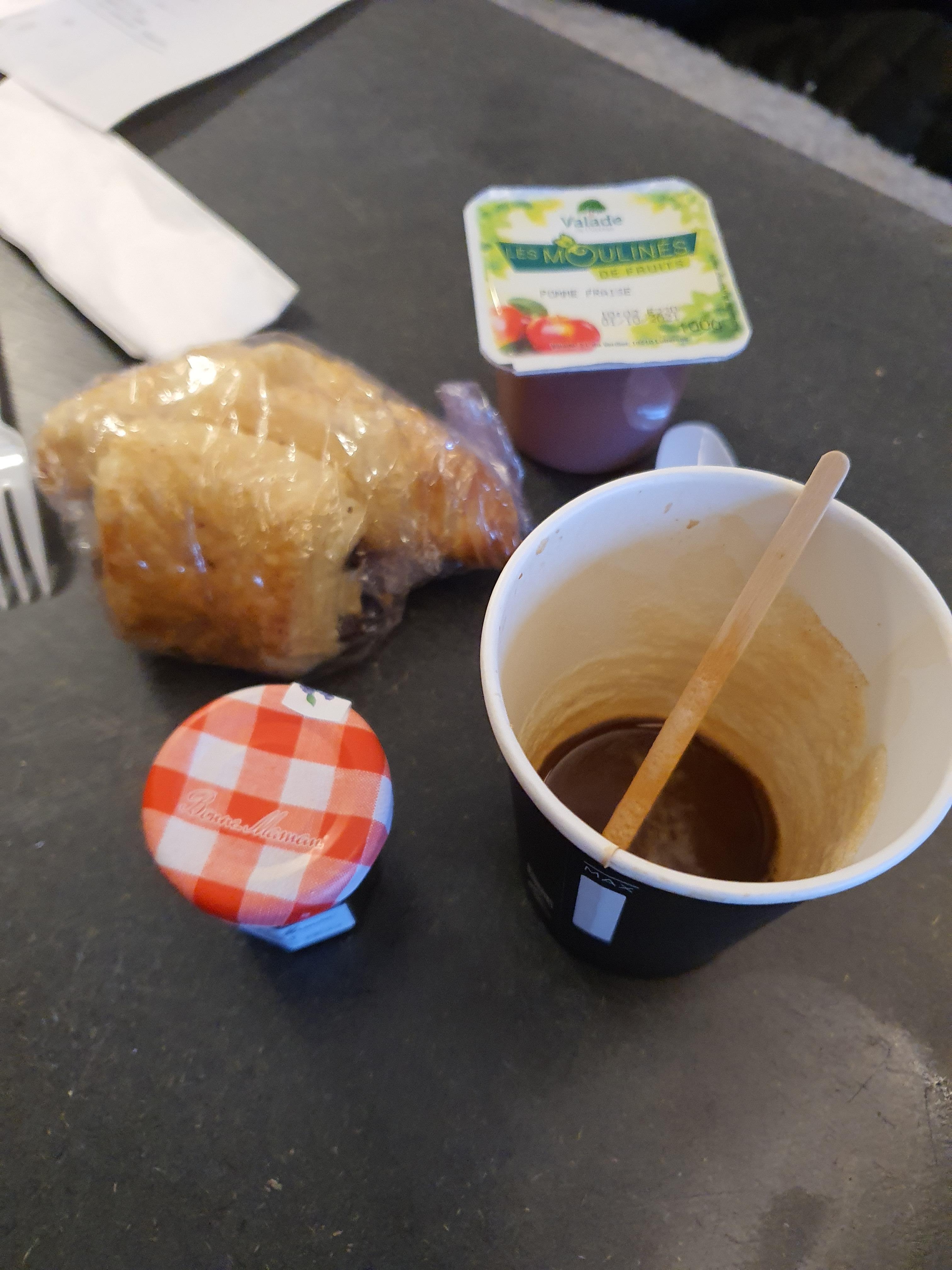 Petit déjeuner à 17 euros