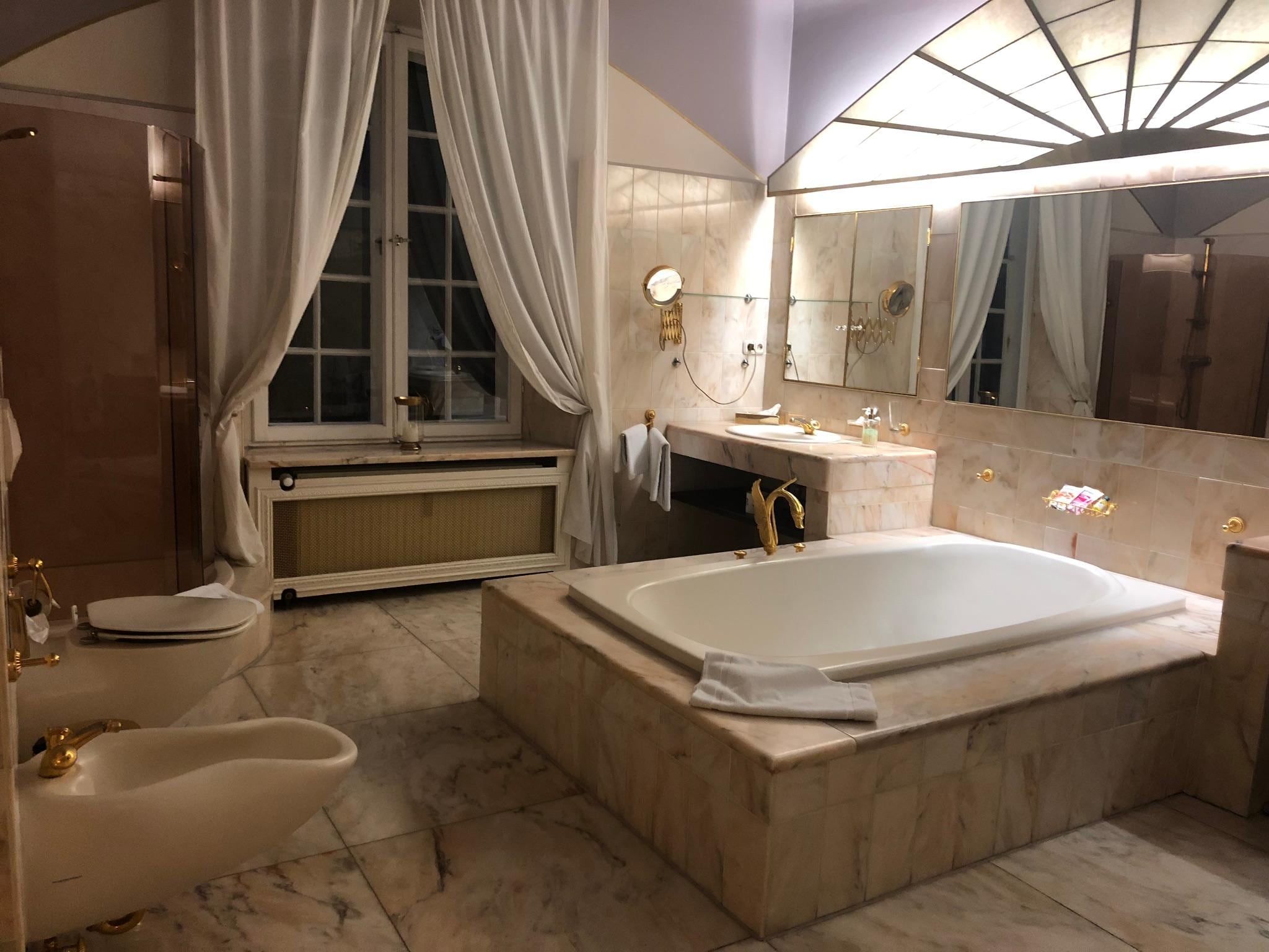 Can’t beat a bathroom like this