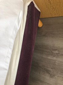 PoussiĂšre sur le lit