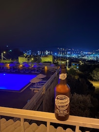 GECENİN KARANLIĞI VE SESSİZLİĞİNDE GUZUR