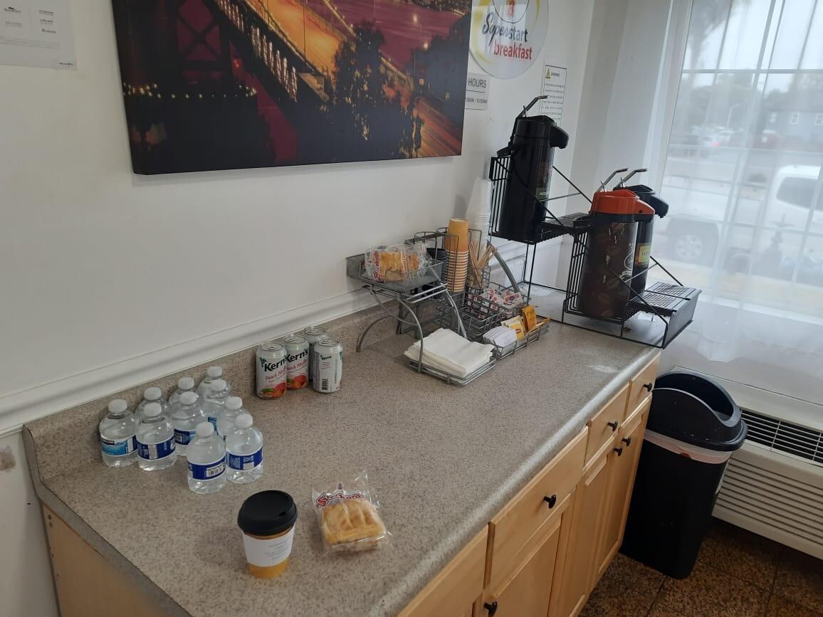 breakfast and drinks