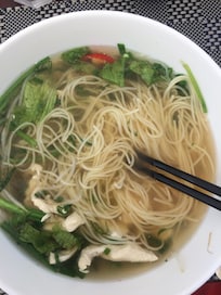 Excellente soupe au restaurant de la piscine