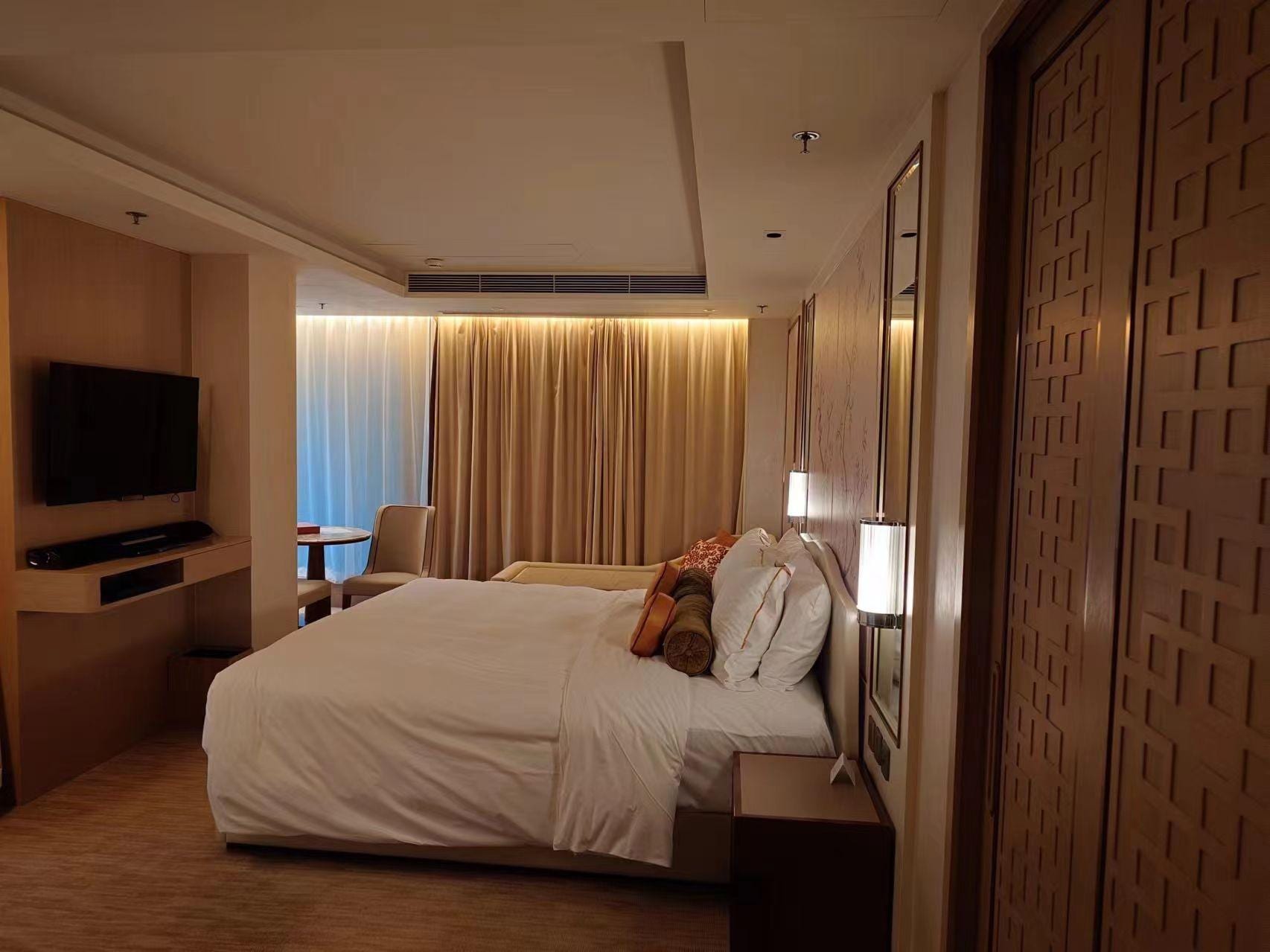 在中环这种地方，房间超出预期的大