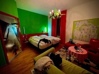 Unusual decor but all rooms are different so don’t expect the one I stayed in!