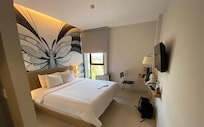 Artotel Surabaya room