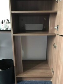 Cabinet randomly placed. No funktion. Seems like hand-down from other Novum?