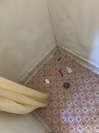 used razors and soap room wasn't clean