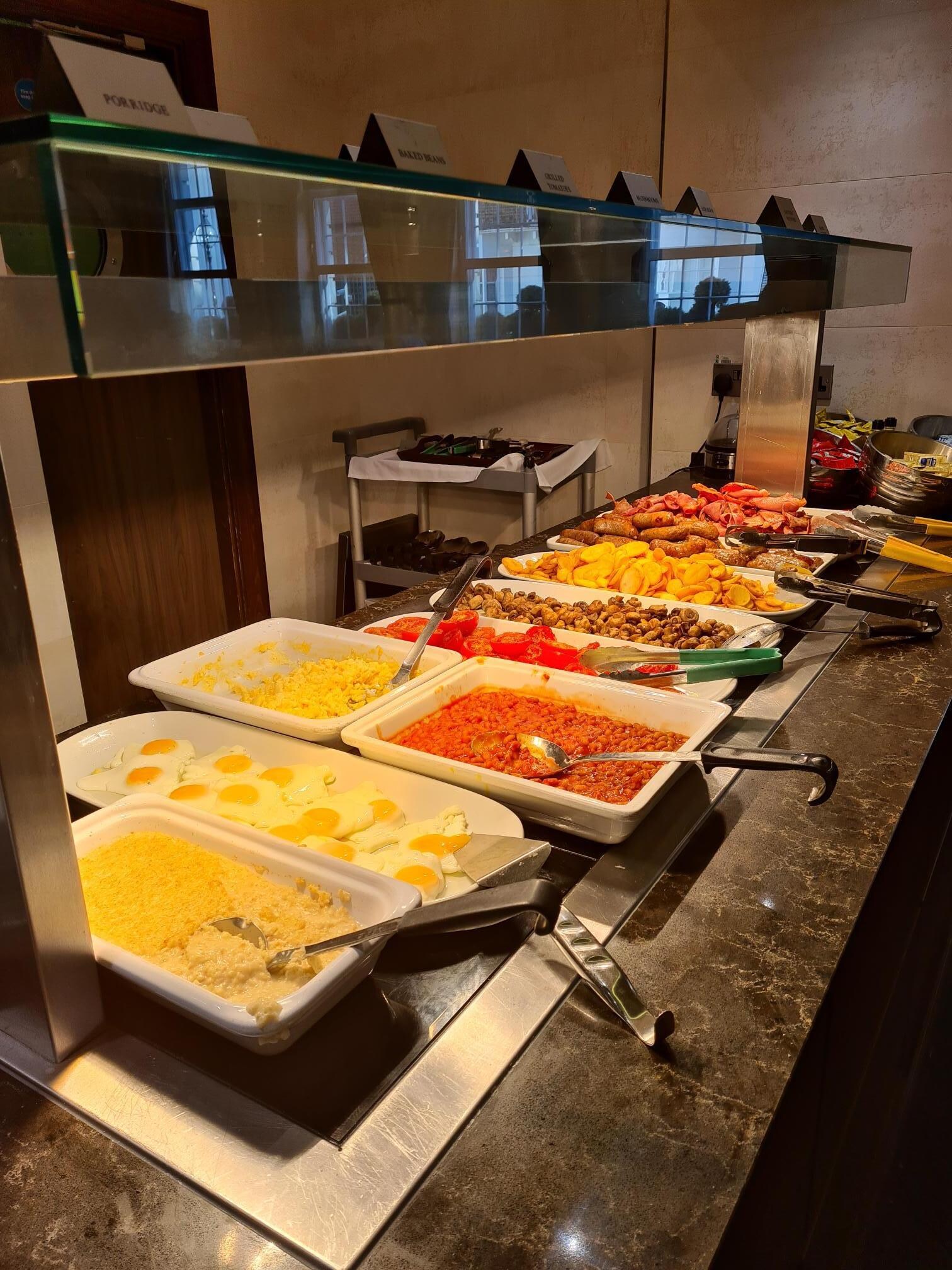 Tråkig osmaklig engelsk frukost