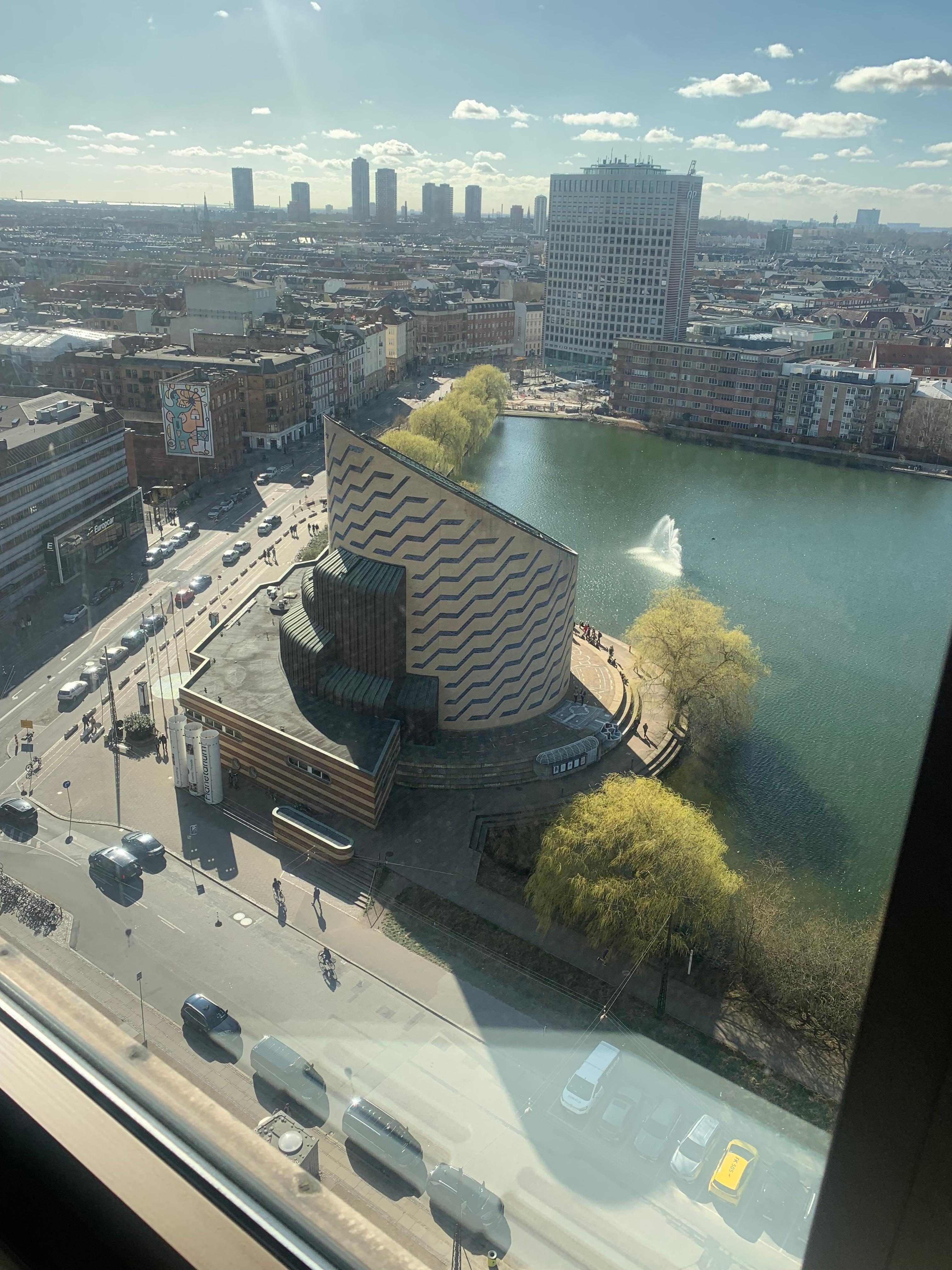 Udsigt til Planetariet fra 16. Etage