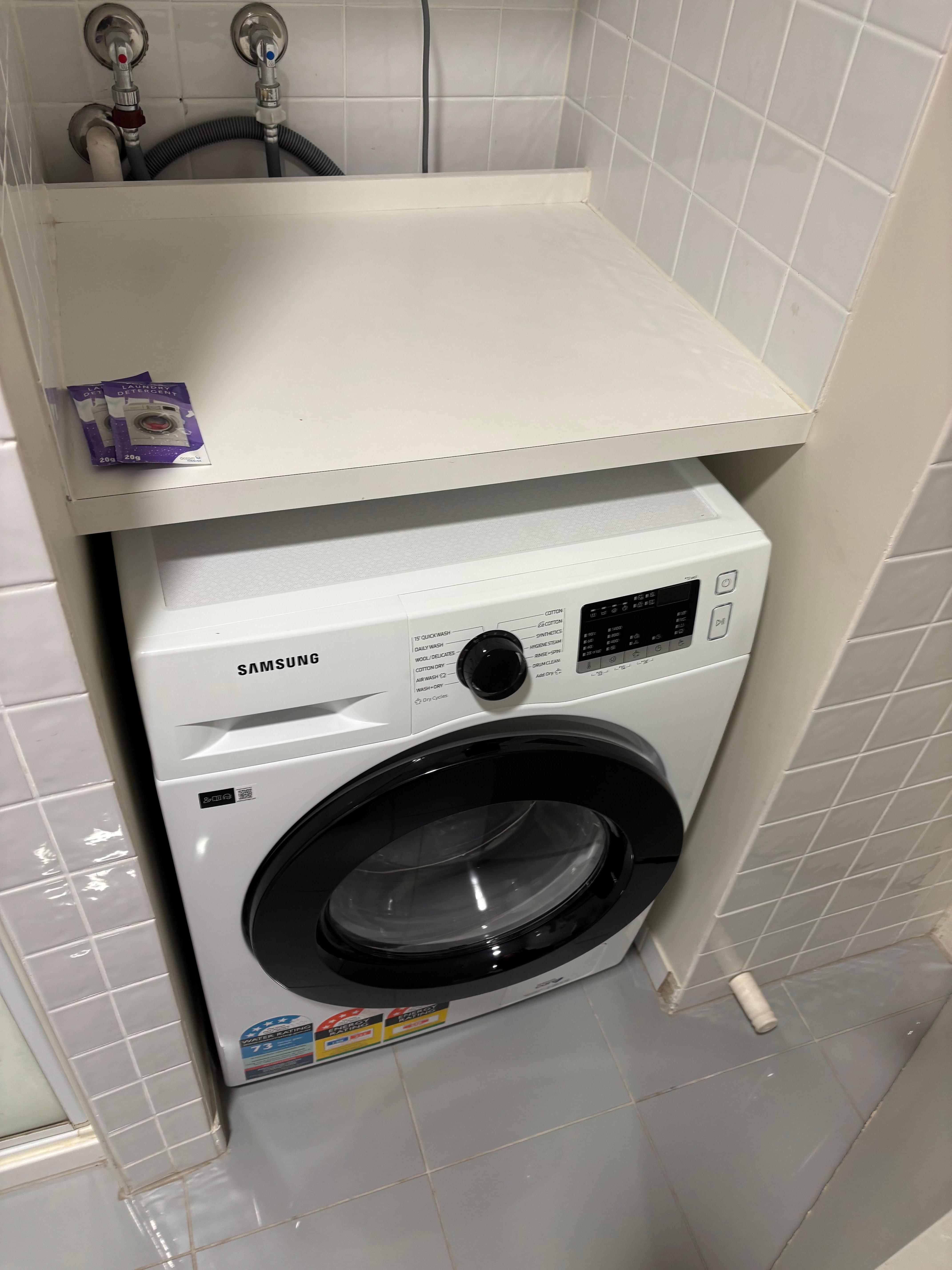 Washer/Dryer Combo Machine