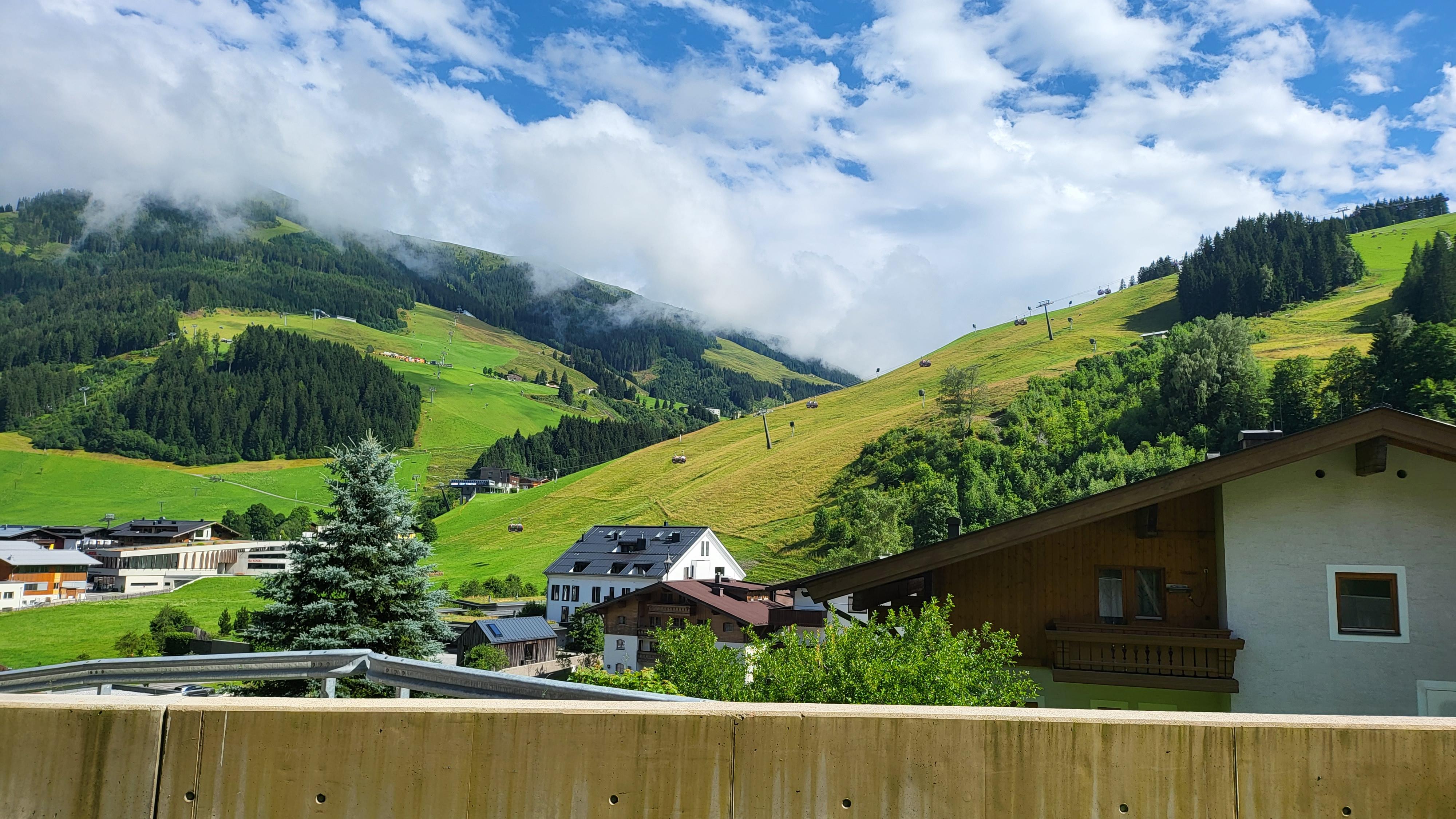 Utsikten mot Hinterglemm og Zwölferkogel