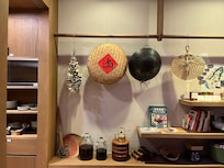かわいいキッチンの飾り棚