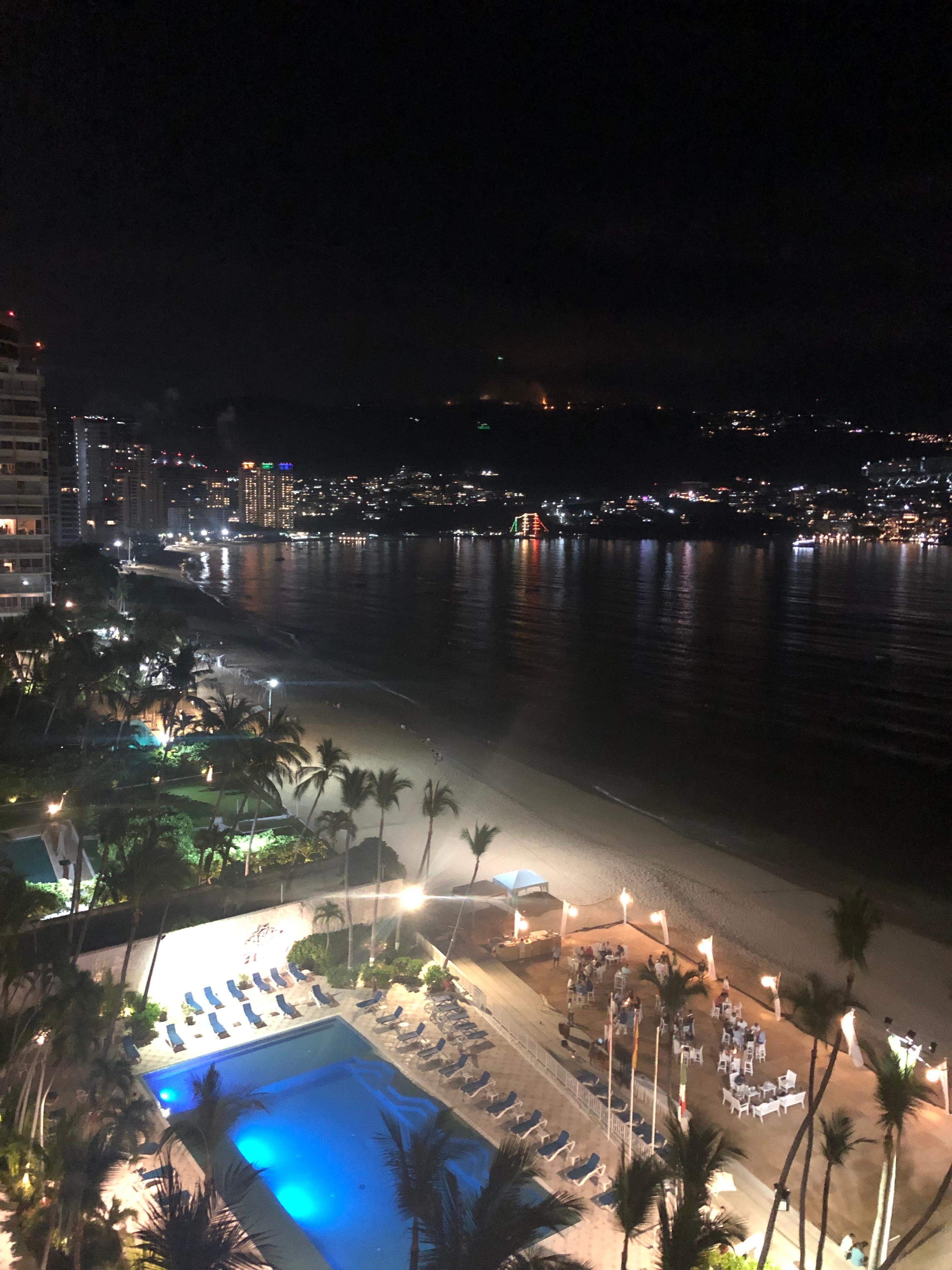 A night view of the bahía, from my room 