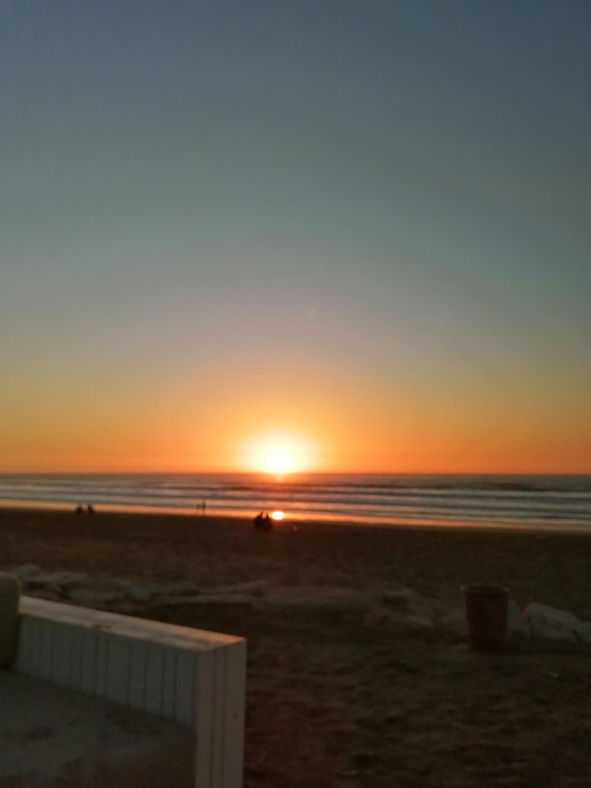 Coucher de soleil du bar de la plage