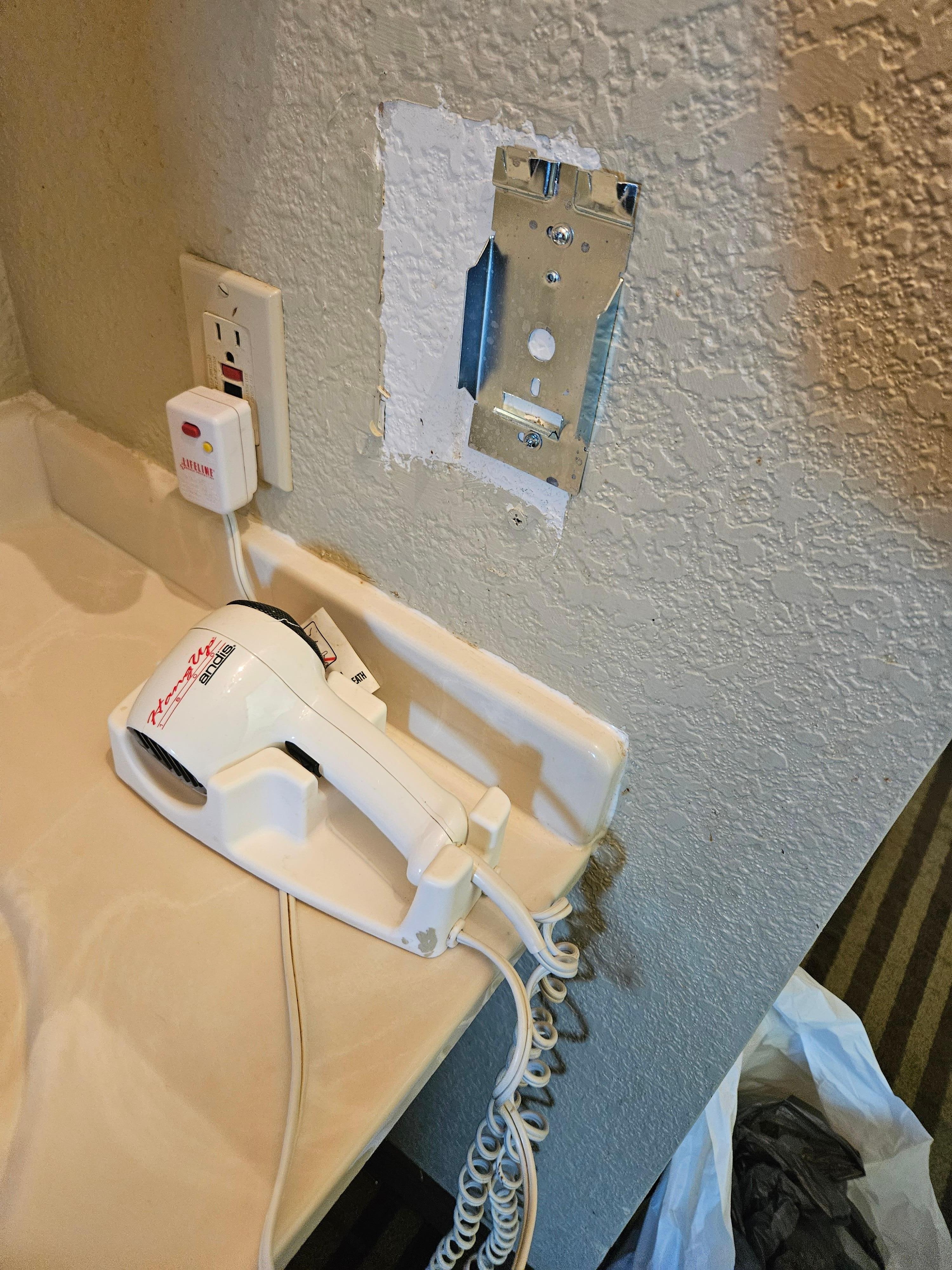 Non working hairdryer