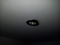 Eclairage plafond vétuste
