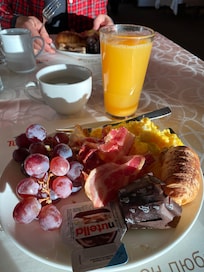 Breakfast from buffet