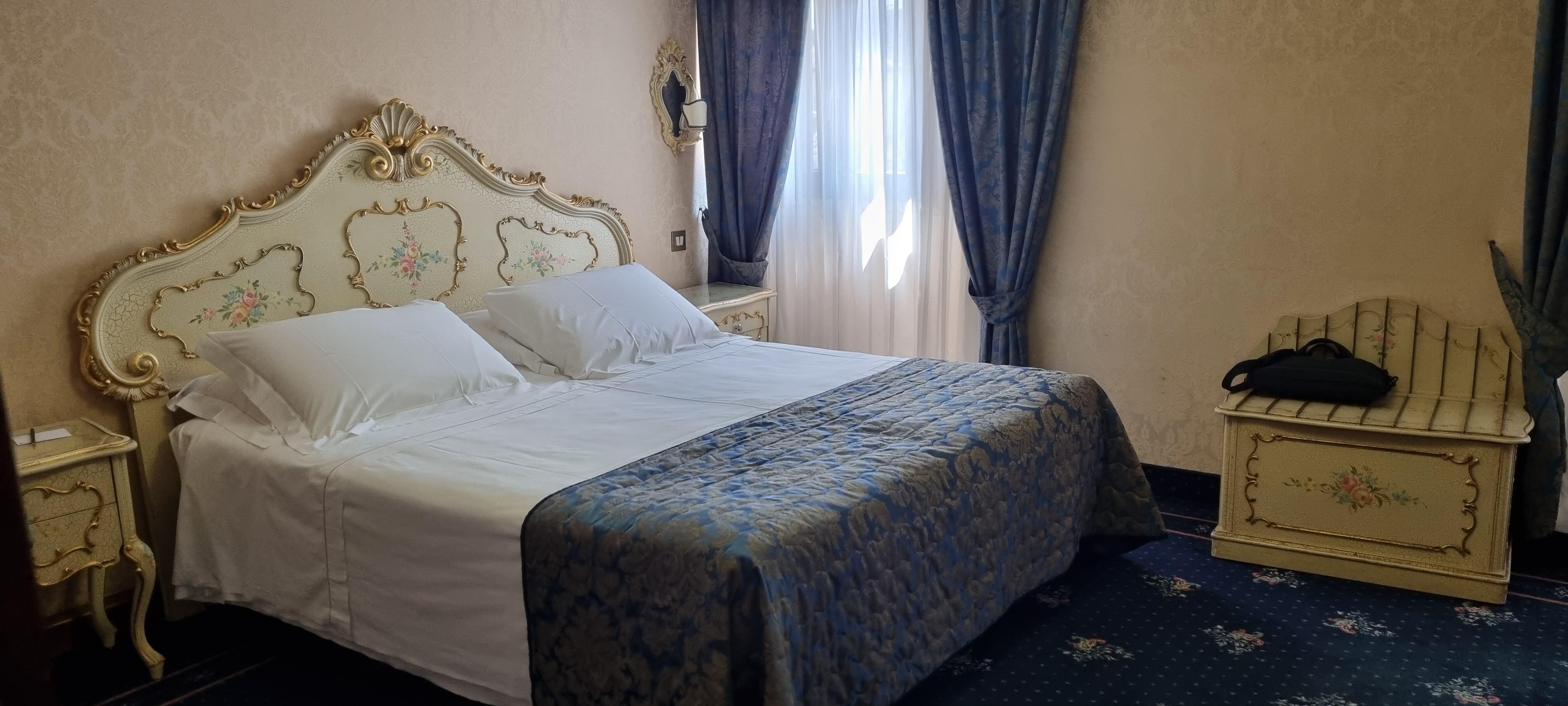 Room 404