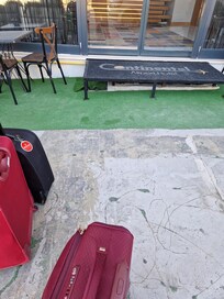 Under plate til inngangspartiet er toppen på sjakten.