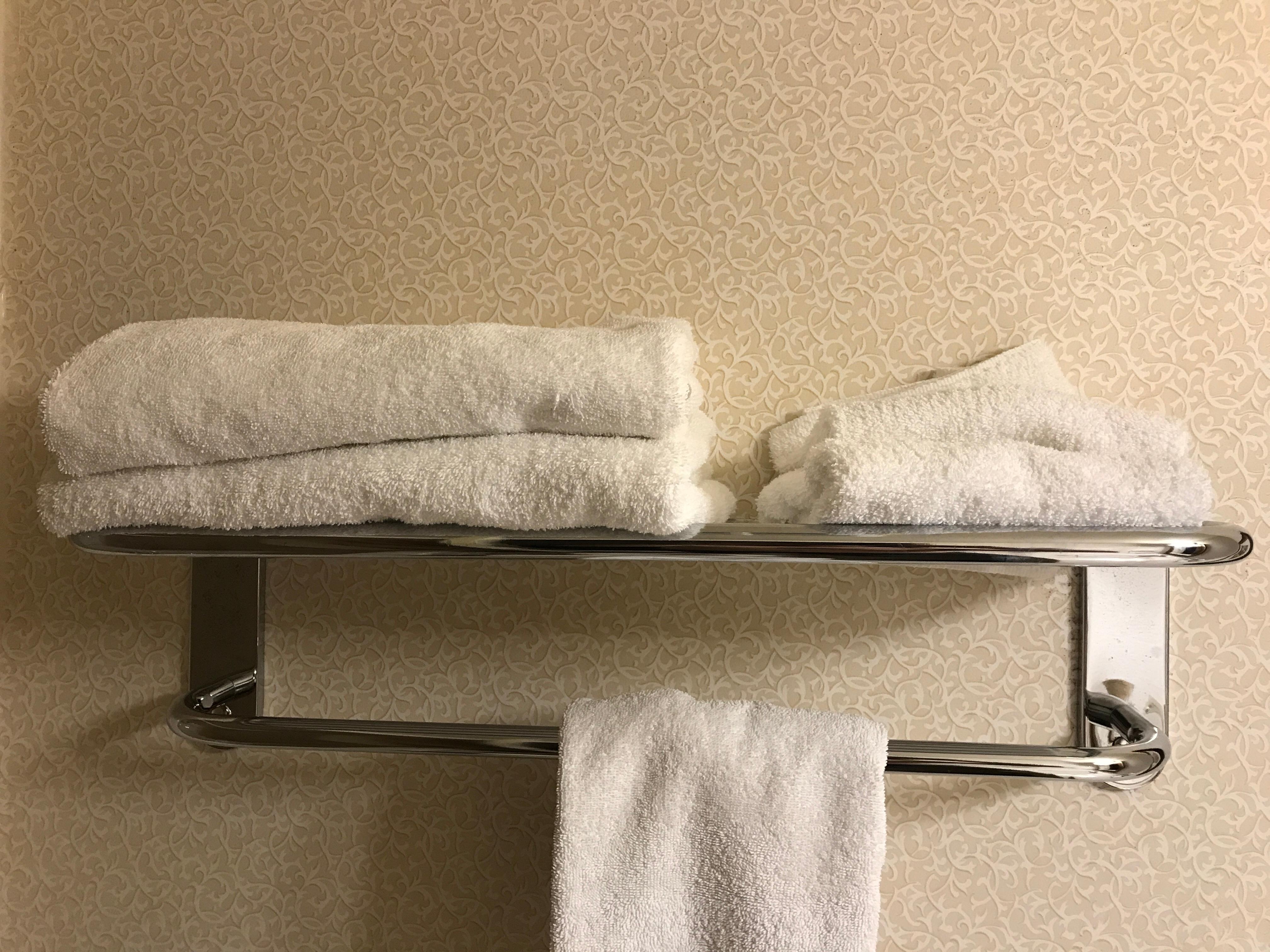 2 towels for 4 people !!