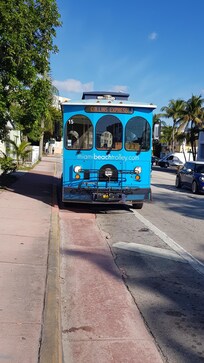 Voici le trolley gratuit qui fait de trajet Miami nord à Miami sud ( Océan Drive ) en une vingtaine de minutes
