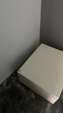Safe not fixed to anything