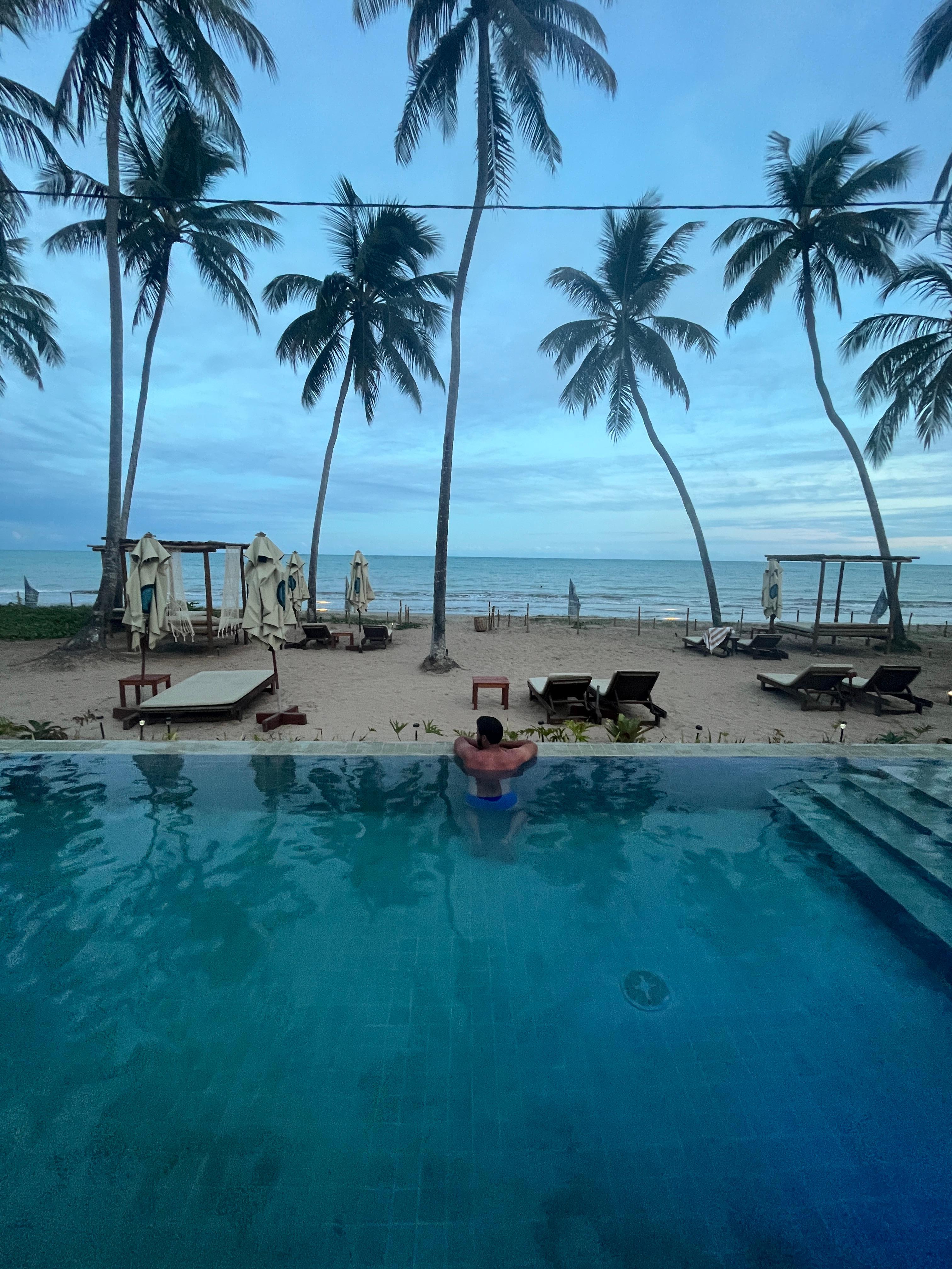 Piscina final da tarde