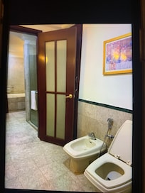 Dirty bathroom