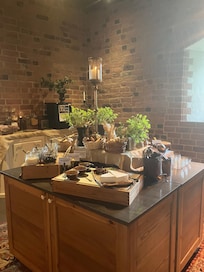 herkullinen ja monipuolinen aamiainen