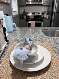 Fully furnished kitchen. We didn’t cook anything and took advantage of the nearby fancy coffee shops. But I looked through the cabinets and Amy provided everything one could need to cook or eat.