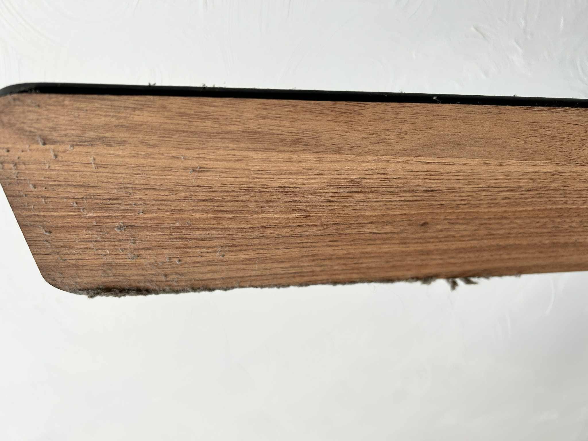 Dust on ceiling fans 