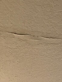 Picture of kitchen ceiling