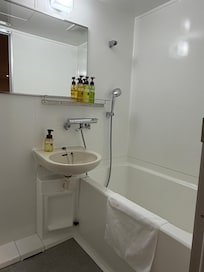 廁所和浴室分開,乾濕分離