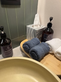 The bathroom products smelt amazing