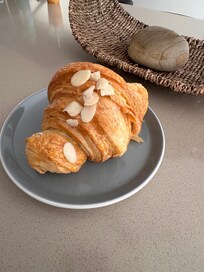 We enjoyed the delicious coffee provided by our hosts with a delicious treat from The Bakery which was an easy walk up the street.