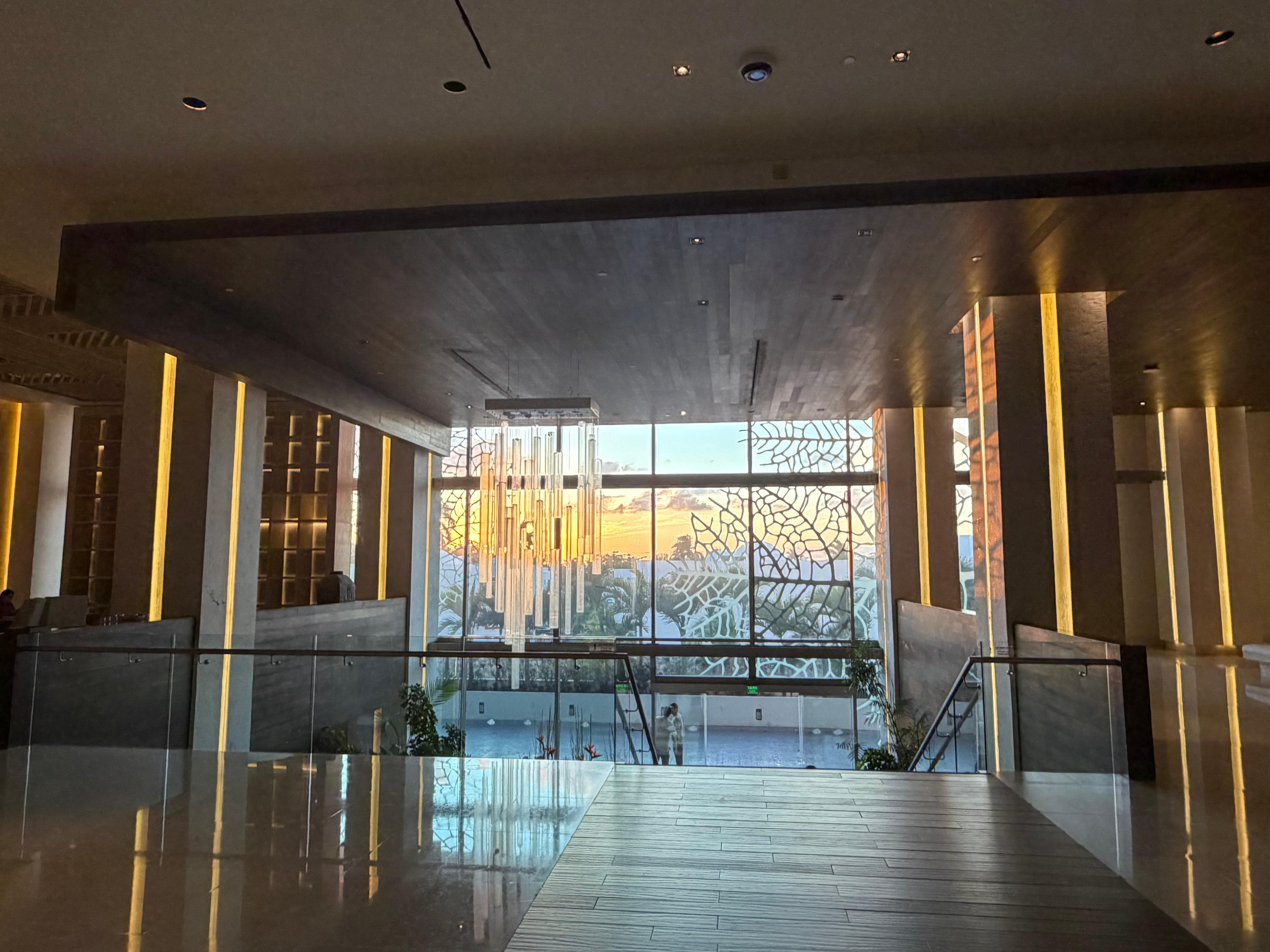 View of the start of the sunset out the front of the lobby 